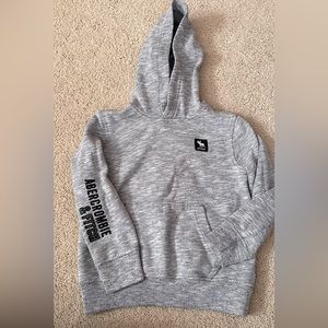 Boys Abercrombie Kids sweatshirt Boys size 5/6